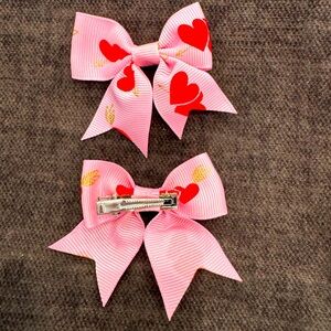 Double hearts pigtail bows